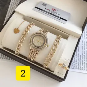ست ساعت نگینی و زیورآلات زنانه با اشانتیون