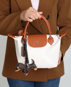 کیف زنانه کوچیک لانگ 147 AM (کرم‌ - نسکافه ای)