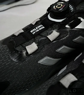 کفش کتانی مردانه و زنانه مشکی نوک مدادی ADIDAS Solar disk