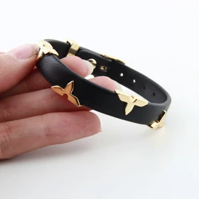 دستبند زنانه مدل گل سه پر (مشکی)