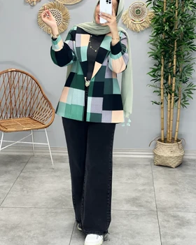 کت مازراتی طرح‌دار