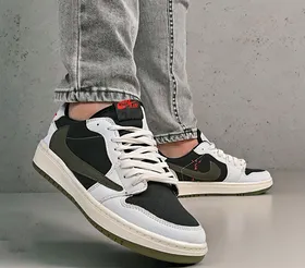 نایک ایر جردن 1 بدون ساق تراویس اسکات اولیو (Nike Air Jordan 1 Low Travis Scott Olive)