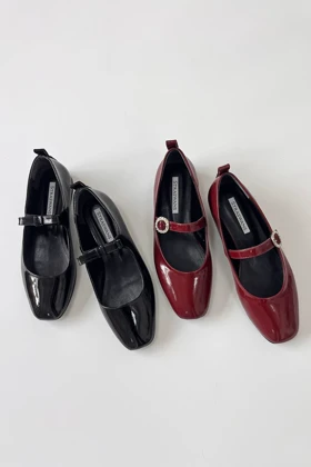 کالج زنانه استراسونس straswans