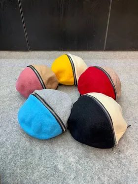 کلاه برت نمدی زیپ‌دار