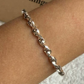 بنگل نقره ای مارپیچ