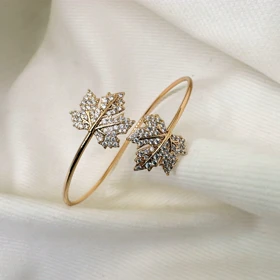 بنگل ژوپینگ مدل «افرا» | درخشش بلورین برگ‌های پاییزی روی مچ دست