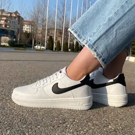نایک ایرفورس وان سفید مشکی nike air force 1