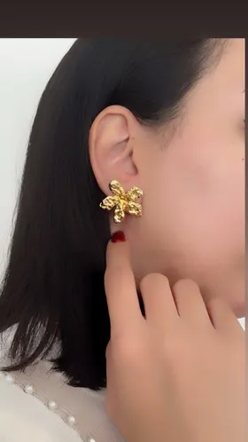 گوشواره شکوفه