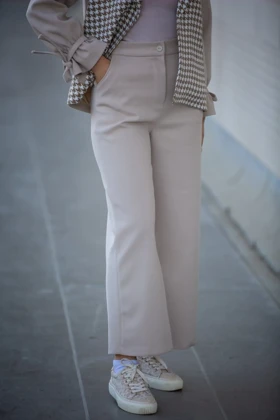 شلوار زنانه فوتر تایسیز (کرم)