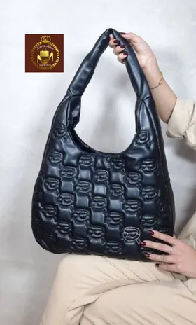 کیف بزرگ دوشی زنانه گلدوزی کارل