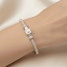 دستبند زنانه بنگل مدل مربع نگینی