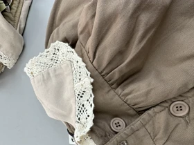 کت داخل پشمی یقه چین‌دار دخرانه