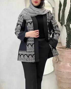 مانتو سوزن‌دوزی