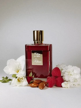 عطر بای کیلیان رولینگ این لاو By Kilian Rolling in Love