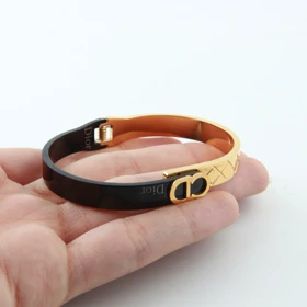 دستبند زنانه بنگل مدل CD