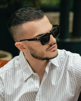 عینک آفتابی کومونو komono Bobby Black Tortoise