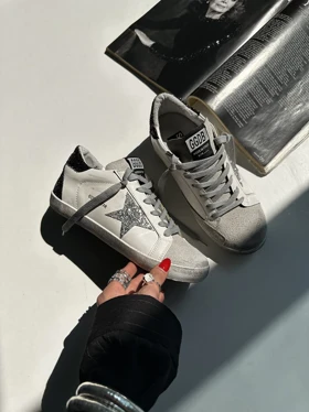 ونس GOLDEN GOOSE
