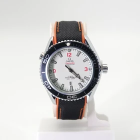 ساعت مچی مردانه امگا Omega تاریخ دار با قفل پروانه ای (تمام مشکی ، با صفحه سفید)