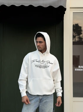 هودی اورجینال پول اند بیر آپدیتد/Original Pull & Bear Hoodie