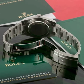 ساعت رولکس مردانه اویستر پرپچوال قرمز Rolex-4121-G