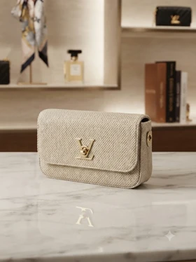 کیف زنانه دوشی صندوقی LV کد 20091 گالری روژانو قسطی (کرم روشن)