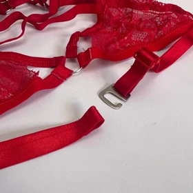 سوتین فانتزی زنانه هارنس دار مدل گیپور کد 235