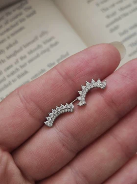 پیرسینگ گوش جواهری هلیکس