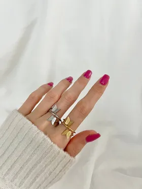 انگشتر پروانه