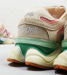 کفش کتانی زنانه صورتی سبز کرم NEW BALANCE 9060