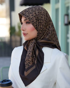 روسری ابریشم Michael Kors دور دست دوز (قواره 90) 30150