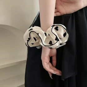 اسکرانچی شیشه‌ای مخمل برجسته