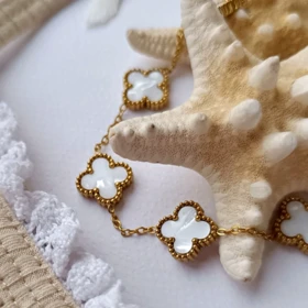 گردنبند و دستبند 5گل سفید ونکلیف