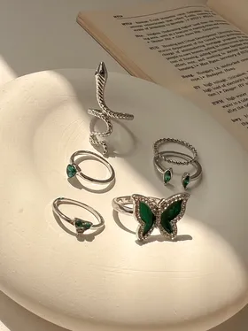 انگشتر پکی پروانه و ماری