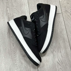 کفش کتانی اسپرت مردانه رنگ مشکی مدل نایک ایر NIKE