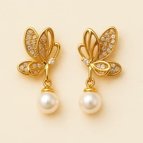 گوشواره طلایی طرح پروانه با مروارید آویز | ظریف و دخترونه