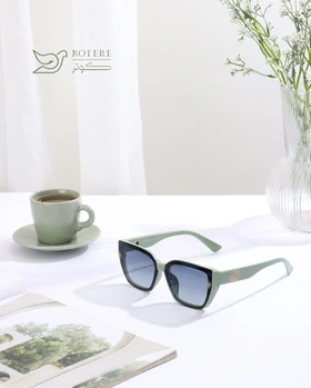 عینک پروانه‌ای