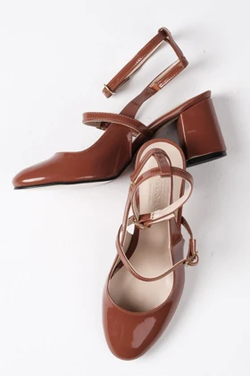 کفش پاشنه‌بلند کلاسیک زنانه میوگوستو mio-gusto