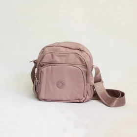 کیف دوشی برزنتی زنانه BOBO رنگ صورتی مدل روما