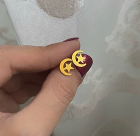 گوشواره میخی استیل طرح ماه و ستاره – ضد حساسیت و رنگ ثابت