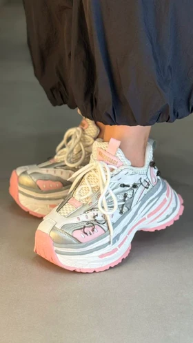 6247 - 6247 کتانی بالنسیاگا پلتفرم