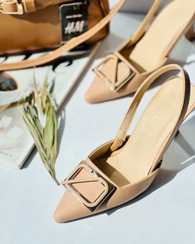 کفش زارا یراق‌دار