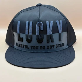 کلاه کپ مشکی مدل LUCKY