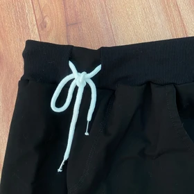 شلوار بگ بغل نواری