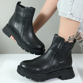 نیم بوت زنانه رنگ مشکی ضد آب بغل زیپ‌دار فلوتر 702 کد 64888