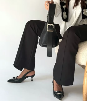 کفش پاشنه‌دار تاریا