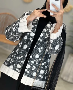 کت عروسکی پلیسه