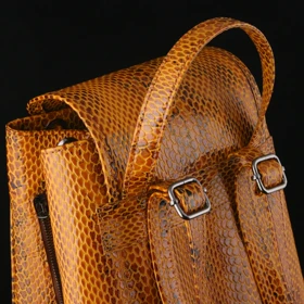 کوله پشتی زنانه چرم یلسان مدل آرتان کد 045-MRV