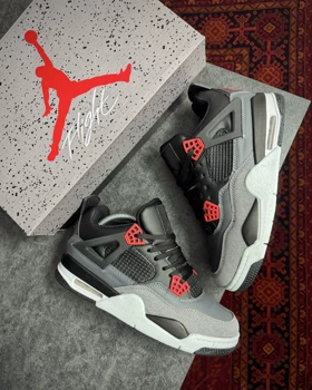 کتانی جردن فور