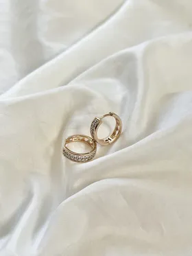 گوشواره حلقه‌ای نگین‌دار