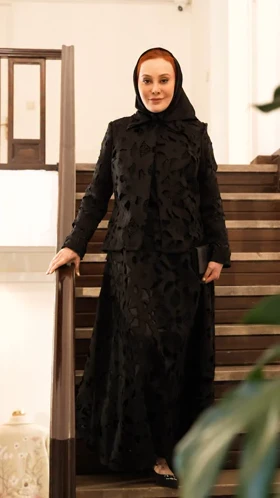 کت و دامن گلدوزی